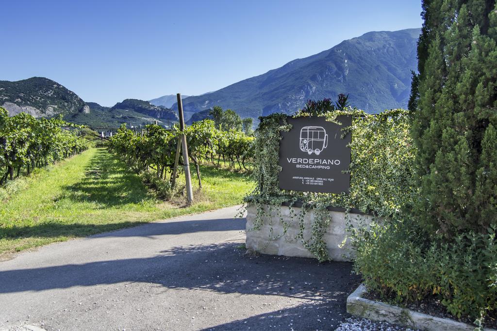 Verdepiano Bed & Camping Riva del Garda Kültér fotó